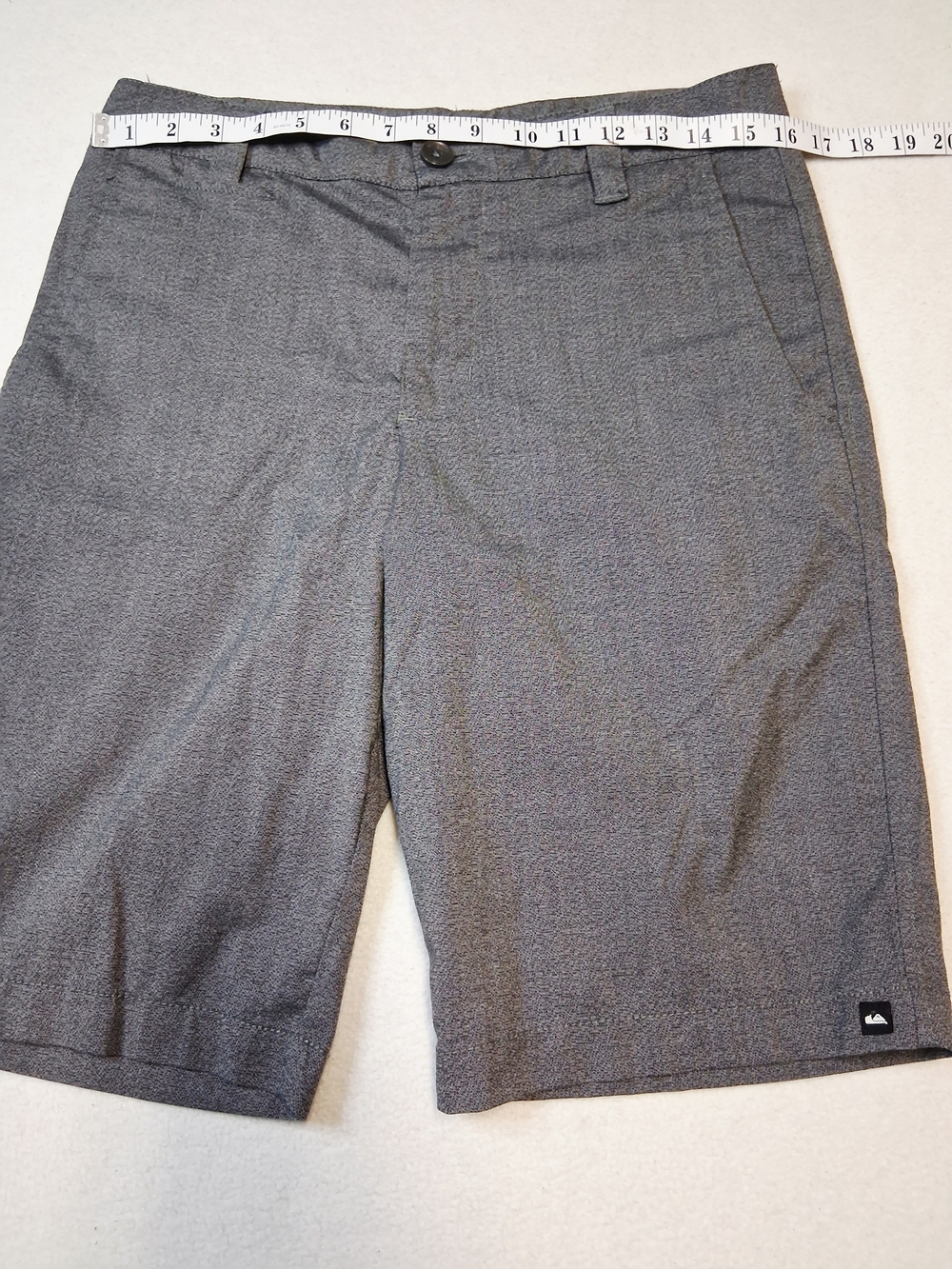 Quiksilver Men's Dark Gray Flat Front Shorts - Picture 2 of 7
